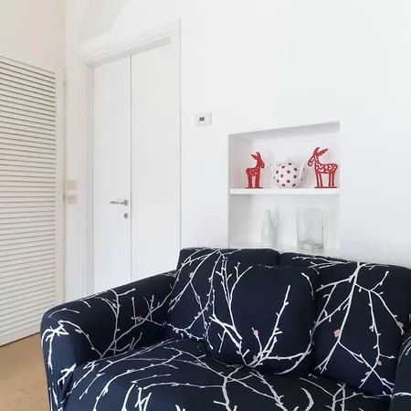 Italianway - Pavia 7 *